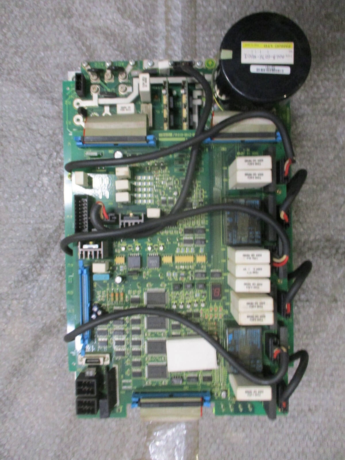 Picture 2 of 8