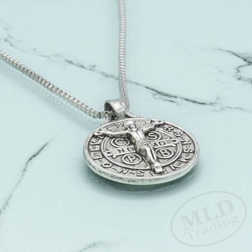 Jesus Kruzifix St. Benedikt Medaille Kreuz Anhänger Halskette 24 Zoll Box Kette - Bild 6 von 19