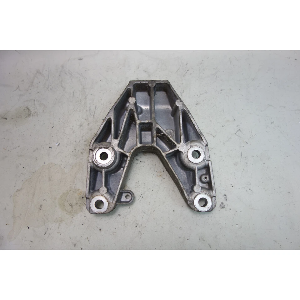 2013-2016 BMW F30 335i xDrive M235i AWD Left Engine Support Arm Bracket OEM - Imagem 4 de 4