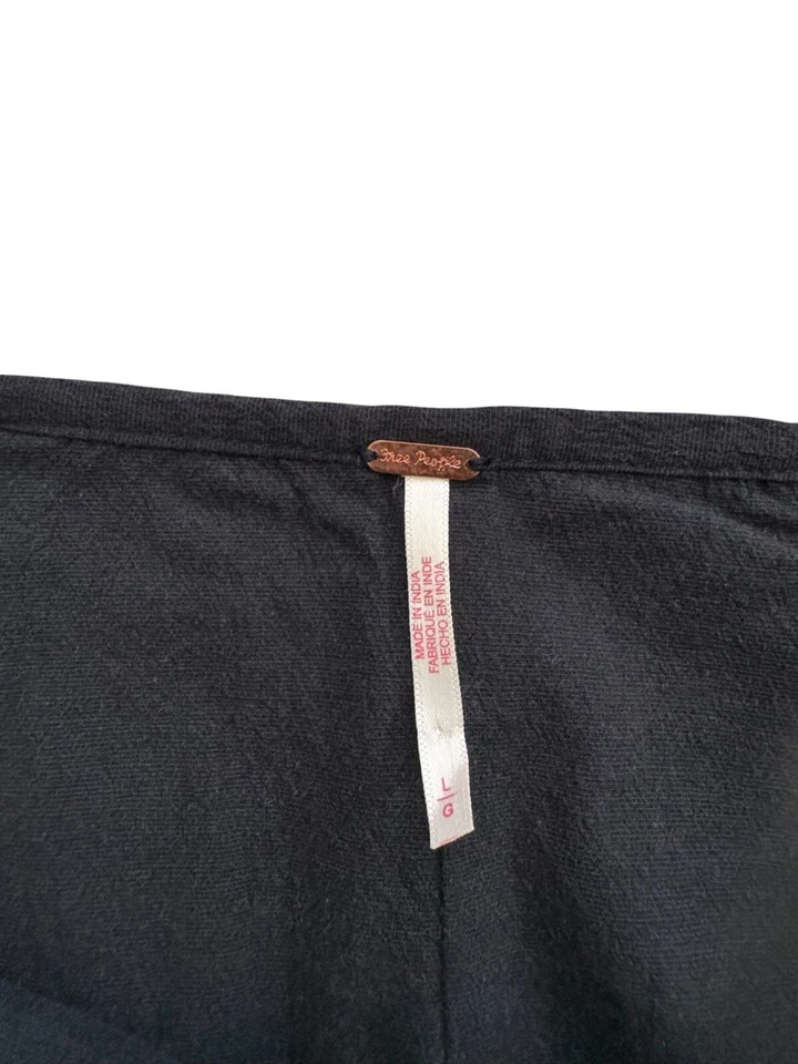 Pantalones Cortos Free People Tabea Negros Talla Lrg Mezcla de Lino Cintura Alta Caliente Pantalones Cortos Foto 4 de 4