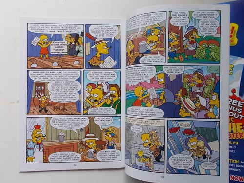 SIMPSONS TREASURE TROVE # 1 - Comic - 2008 - Bongo - As New VGC with poster - Picture 8 of 10