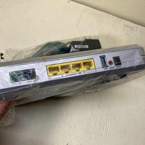 CenturyLink/Actiontec C1000A, Modem 4-Port 802.11n/b/g Wireless Router- (AS IS) - Picture 4 of 5