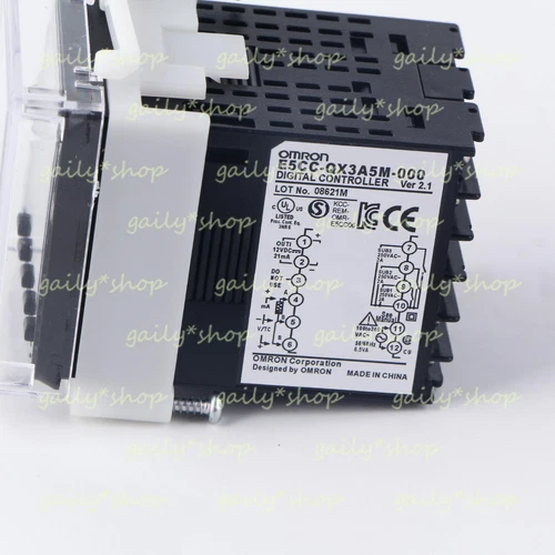ONE Omron E5CC-QX3A5M-000 digital temperature controller multi range New