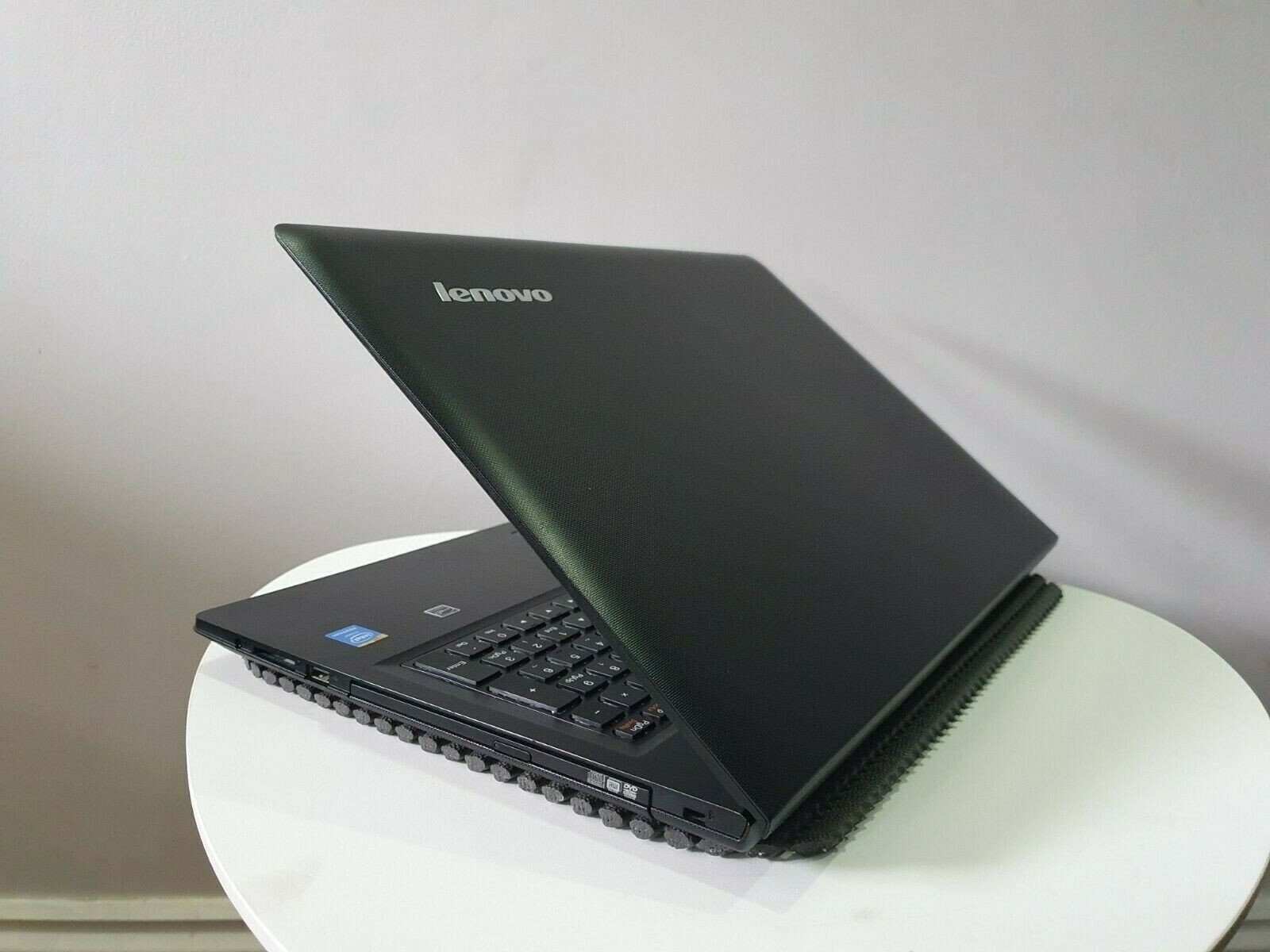 Lenovo G50-30 15.6" HD Intel N3540 4GB DDR3L 1TB HDD Win10 Damaged Display - Picture 4 of 10