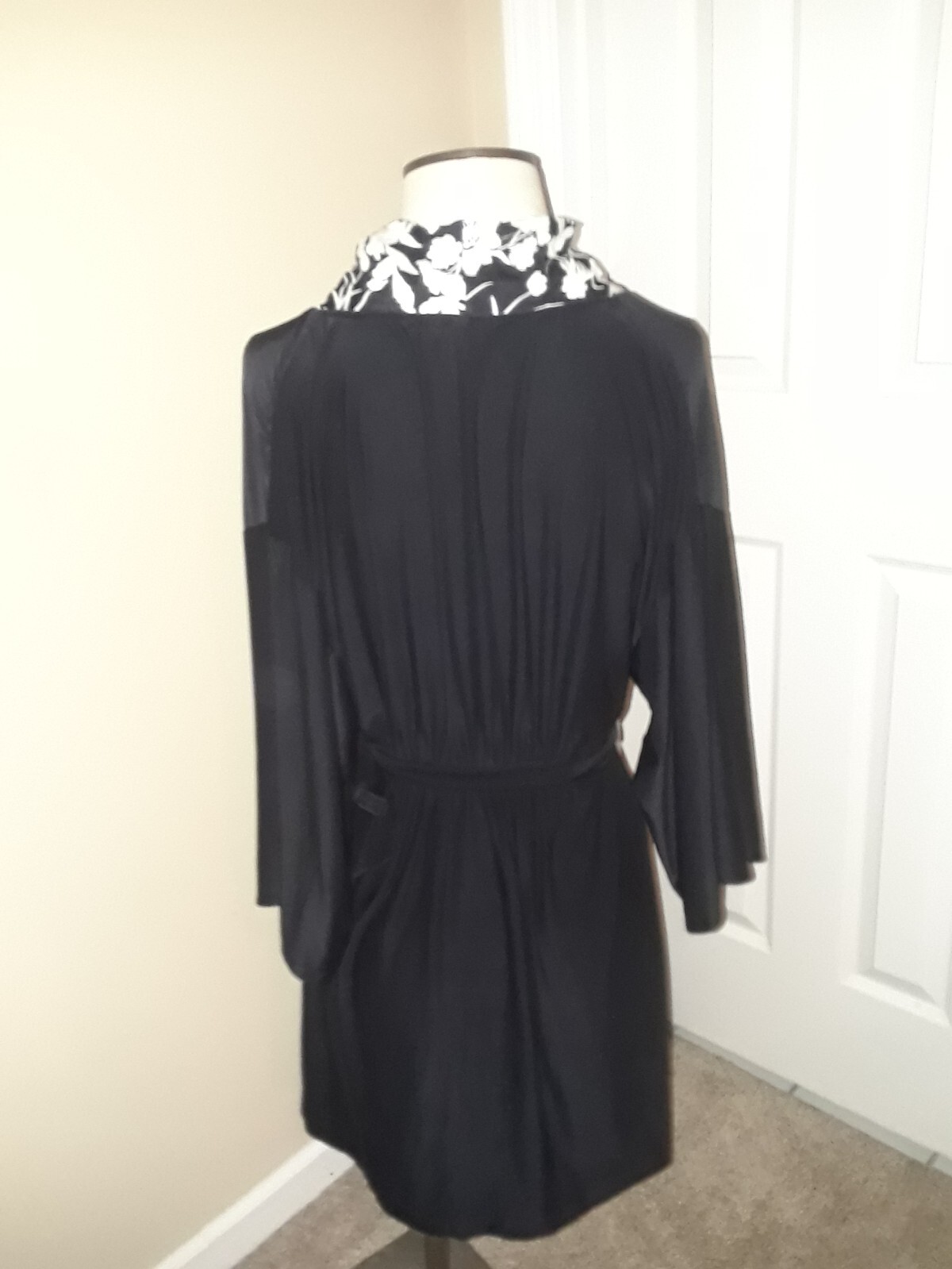 Picture 4 of 5