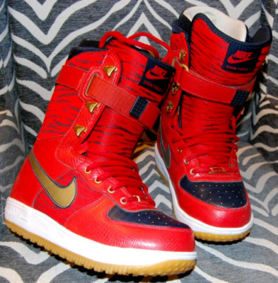 NIKE ZOOM FORCE 1 SB SNOWBOARD BOOTS ZF-1 (334841-671) SIZE NIKE ZOOM FORCE 1 SB SNOWBOARD BOOTS ZF-1 (334841-671) SIZE