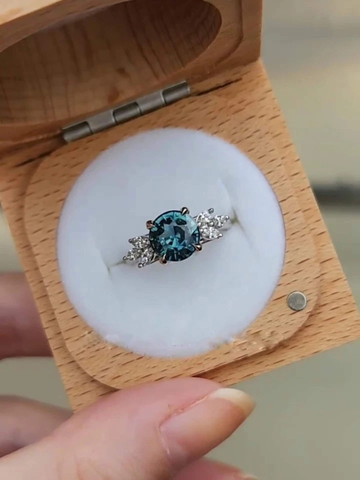 Anillo zafiro montana verde azulado vintage anillo zafiro verde azulado corte redondo anillo verde azulado Foto 3 de 4