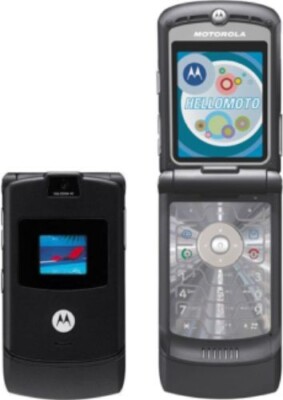 ORIGINAL MOTOROLA V3 RAZR KLAPPHANDY - ENTSPERRT MIT LADEGERÄT UND GARANTIE