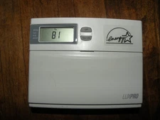 LUXPRO PSP511 5/2-day Programmable Thermostat Comp w/ Most 24V gas,oil,electric