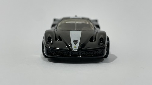 💥 ‘08 Hot Wheels FERRARI FXX New Models Black w/White Chrome PR5 Spokes - Picture 9 of 9