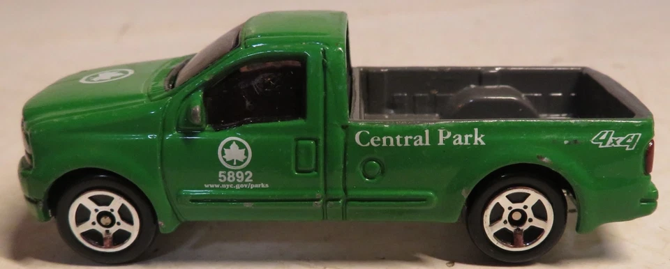 Camioneta pickup Realtoy New York Central Park Ford serie F verde diecast 1:64 RARA Foto 2 de 4
