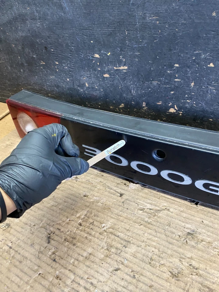 Panel de luz trasera central maletero Mitsubishi 3000GT 1995 a 1998 S5876 DG Foto 4 de 4