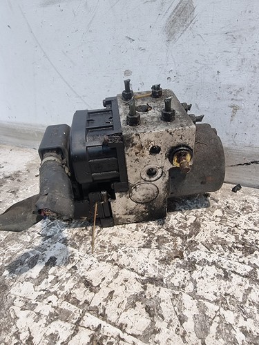 Subaru Impreza ABS Pump & Control Module Unit ECU 2.0 AWD Petrol 2003 MK2 GG OEM - Picture 10 of 12