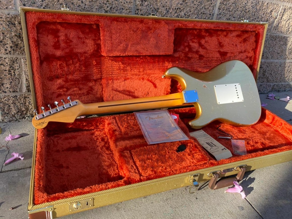 ギター Fender Custom Shop 2015 Stratocaster Fender Custom Shop 2015 Stratocaster Relic Gold 1957, Maple