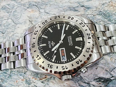 Rare SEIKO KINETIC SQ 100 DAY DATE SS MENS Mens Watch 5M43