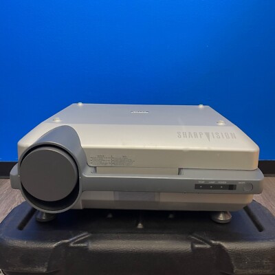 Sharp XG-E850U Vision Liquid Crystal 3-LCD Projector Lab w/ Resolution 640 x 480