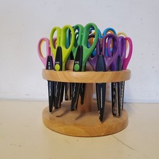 Kraft Edgers Set of 18 Craft Scissors  Wooden Stationary Carousel