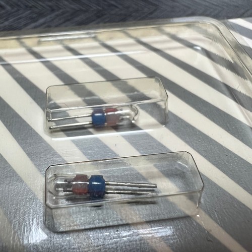 Lot of 3 Authentic Maglite Solitaire Bulbs 1-Cell AAA Model LK3A001 NEW Genuine - Picture 11 of 12