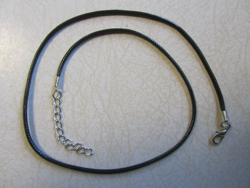 Dragón con Ónix Negro Peltre Retiliano Agarrador Piedras Preciosas Colgante Joyería Foto 2 de 2