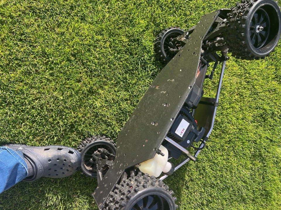 Reely Carbon Fighter 1:6 - Bild 3 von 4