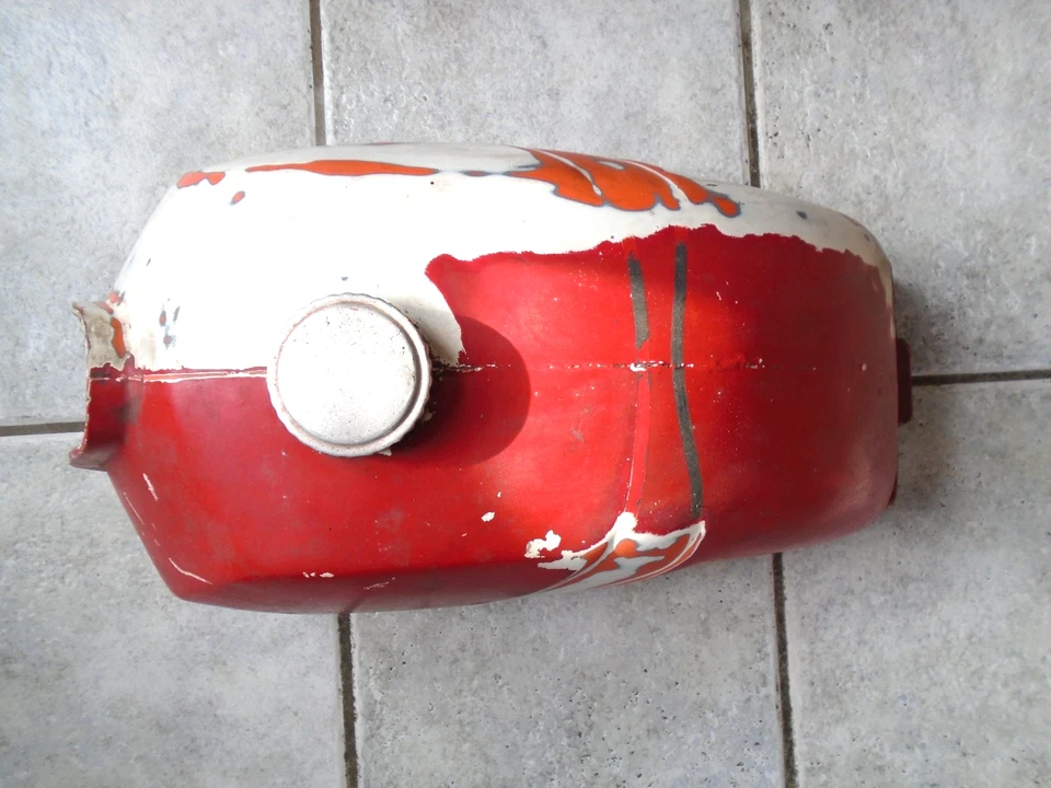 Penton MC-5, 1976 tanque de gasolina. Foto 3 de 4