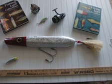 LARGE WOOD POPPER FISHING LURE DISPLAY WALL DECOR, DISPLAY SIZE / STORE / CABIN