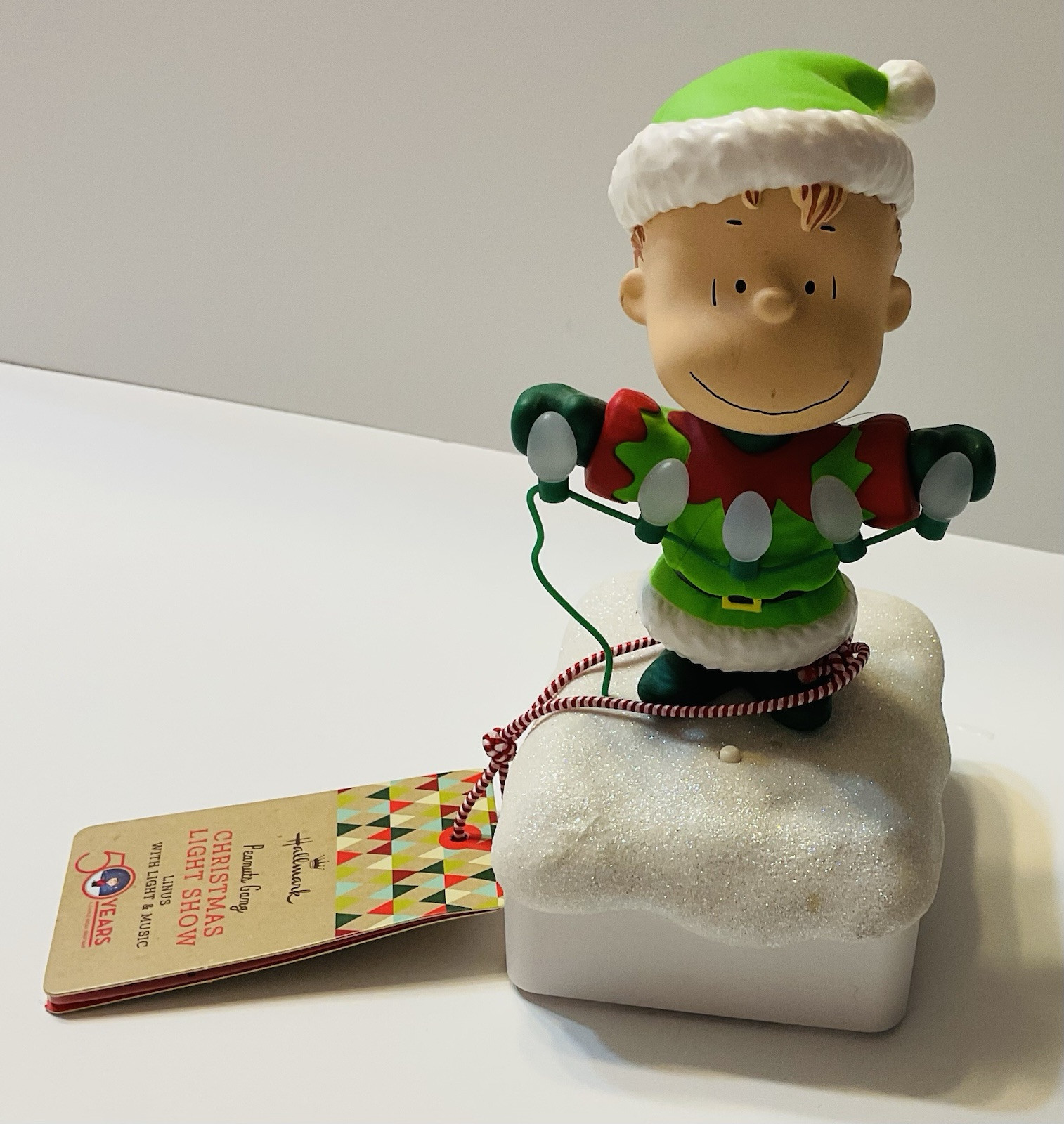 2015 Linus Peanuts Christmas Light Show Hallmark