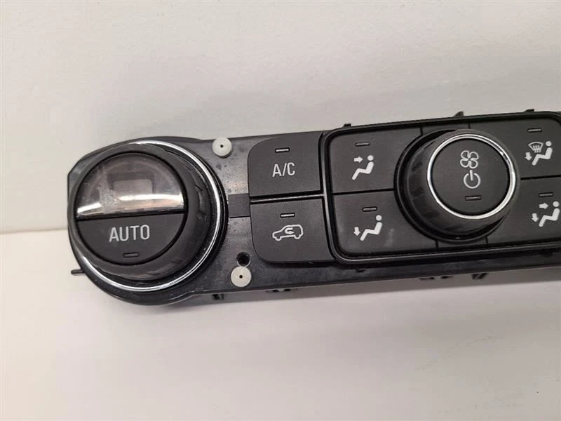 17-19 CHEVY SILVERADO 2500 PICKUP CONTROL DE TEMPERATURA OPT CJ2 ID 84173748 Foto 3 de 4