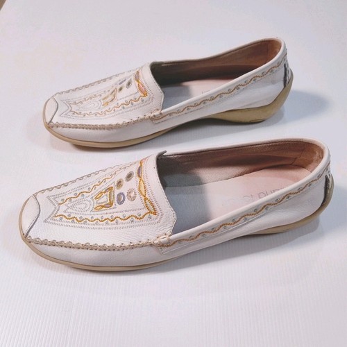Diana Ferrari White Loafer Supersoft Size 9 Boho Festival Embroidered Leather - Picture 3 of 6