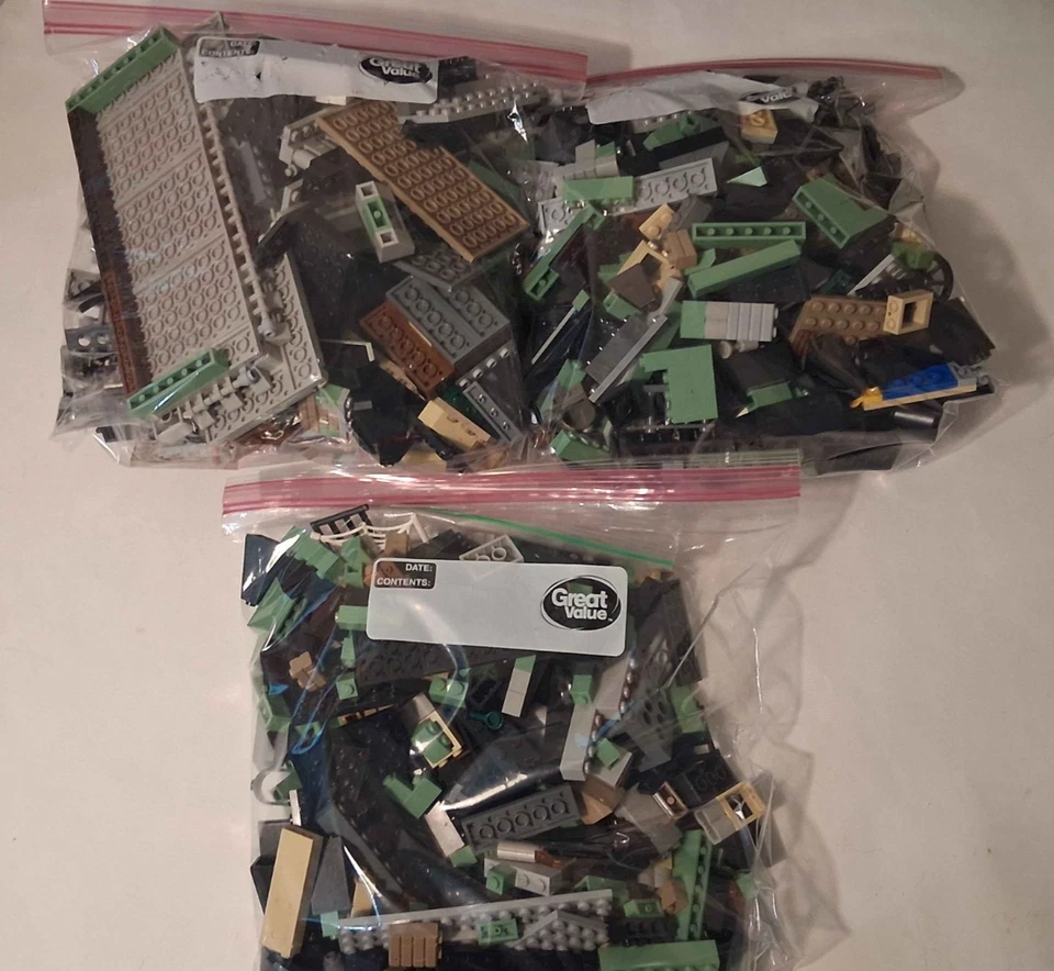 Casi 4,5 libras de piezas a granel LEGO Monster Fighters (leer descripción) Foto 2 de 4