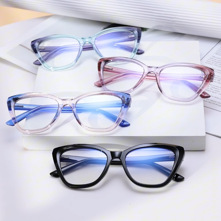 Chloe アイウェアキャットアイクラス CH0319O 001 CH0319O Chloé Cat Eye Eyeglasses 001 Gold - eye-oo.com