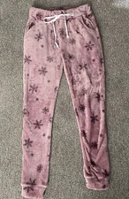 Women's Medium Cozy Fleece Pajama Bottoms Lavender Snowflakes ShoSho EUC
