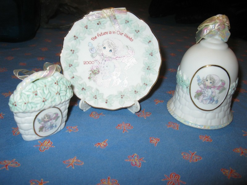 3 piece 2000 Precious Moments, "The Future is in Our Hands" bell, ornament and m