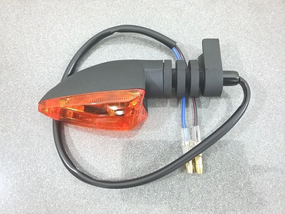 Fantic Freccia Indicatore direzionale Ant Dx  Post Sx  Fantic Motor 50-125-25 - Immagine 2 di 3