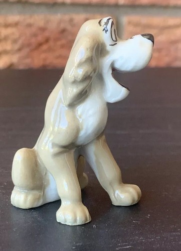 De colección WADE Whimsies Hatbox Miniaturas RESISTENTE Perro Disney Dama y Vagabundo - Imagen 3 de 9