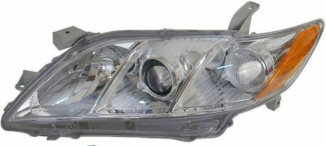 Phare avant gauche Toyota Camry pour remplacement suite choc ou contrôle technique