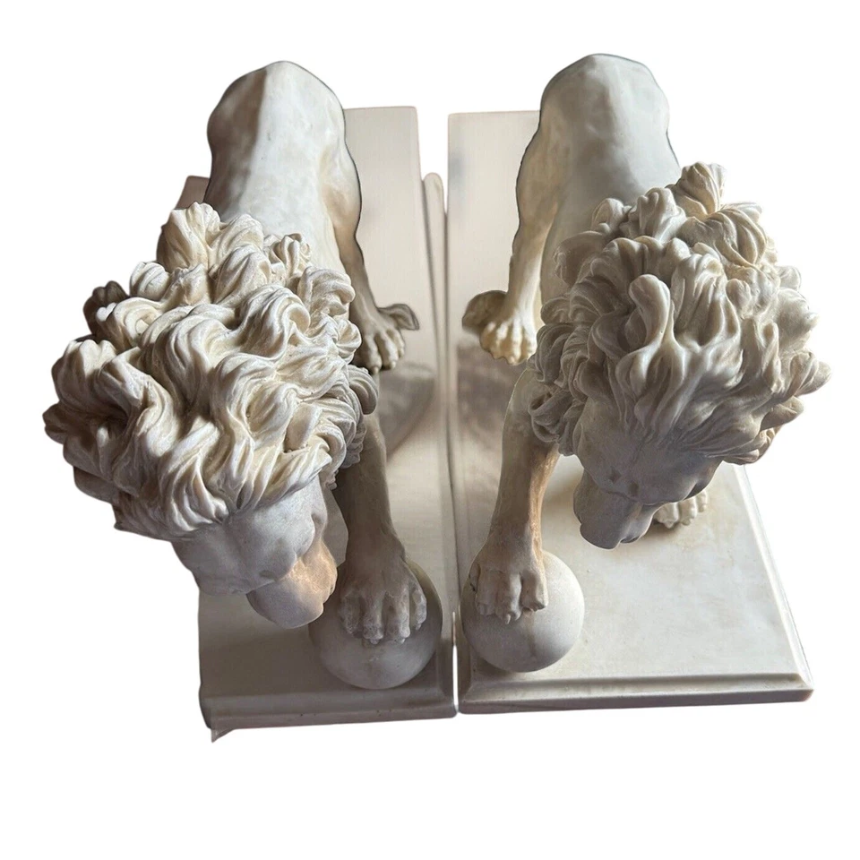 Local Pick Up Only* FIGURINE STATUES Regal Lion Statue Duo Indoor Outdoor Decor - Image 4 of 4