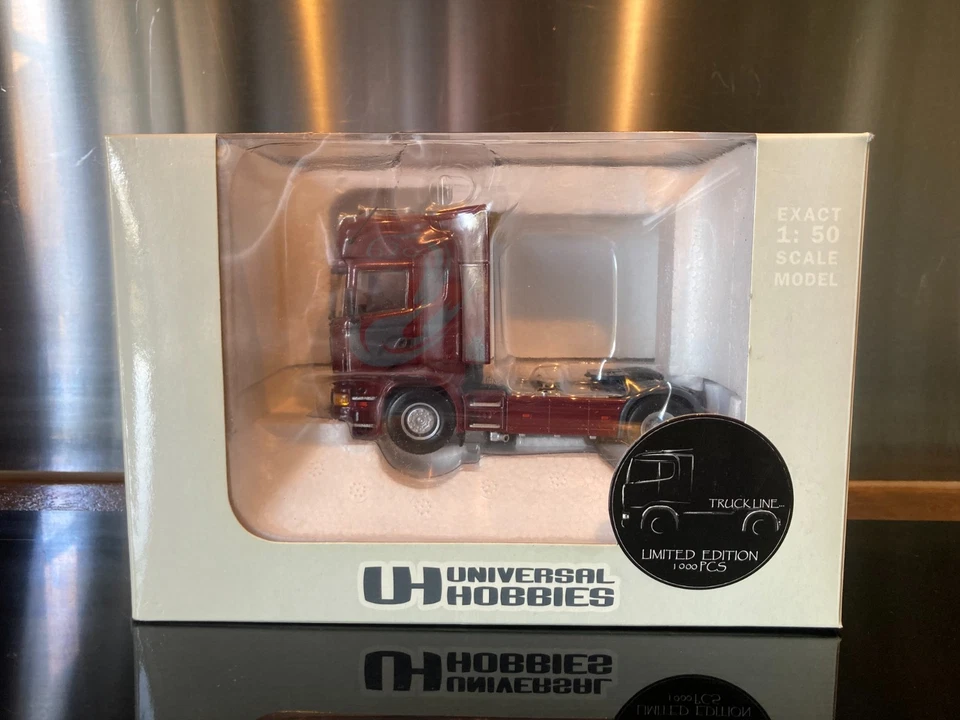 Camion Scania R620 Merlot red one of 1000 1/50 Universal Hobbies - Photo 1/4