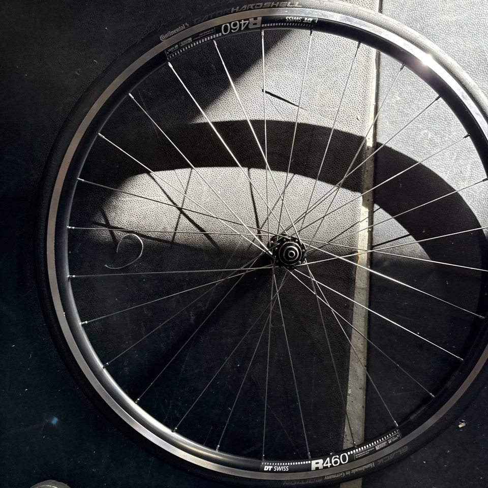 DT SWISS 240 R460 Drahtreifen vorne 700 für Felgenbremse 100 QR schwarz Conti Gato