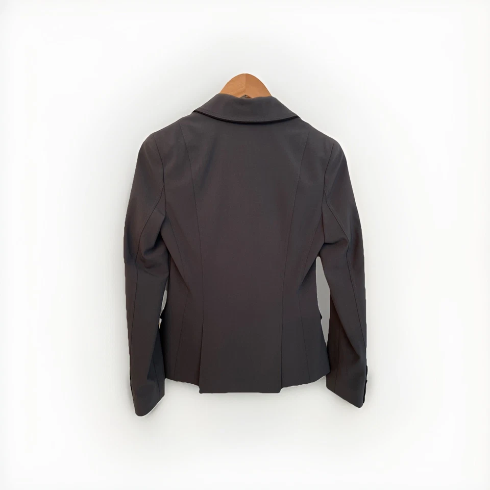 Traje para mujer Elie Tahari gris carbón talla 2 Foto 2 de 4