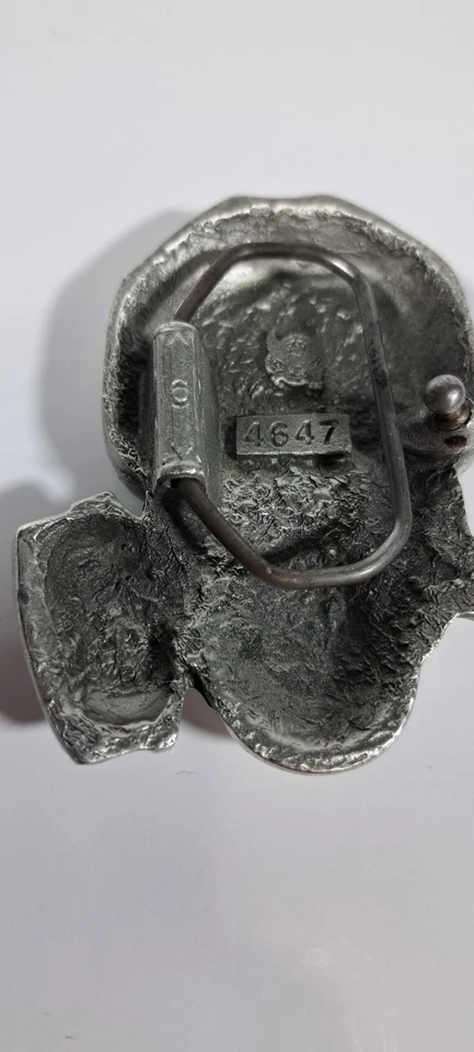 Máscara de gas hebilla de cinturón vintage  Foto 3 de 4