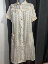 Comfort Coat Sears House Dress House Coat Size 12-14 Yellow Flowers
