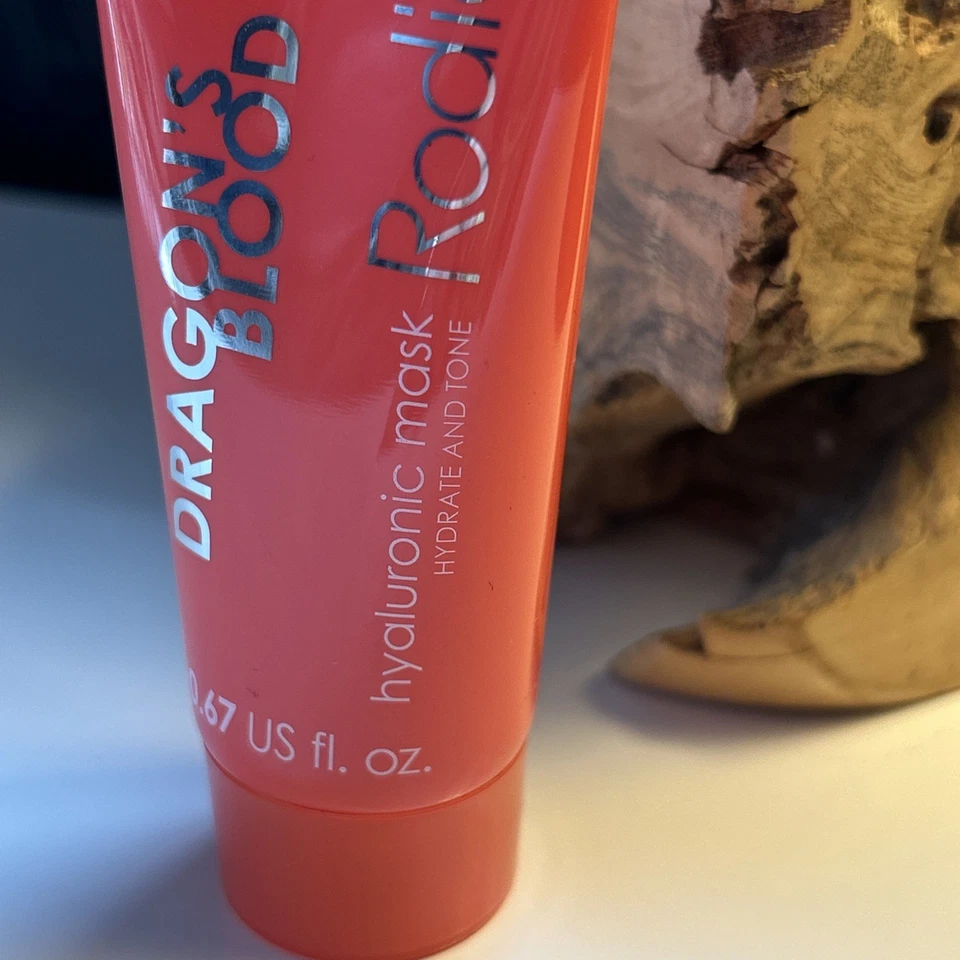 Rodial - Dragon's Blood Hyaluronic Mask Anti-Aging Hydrate & Tone 20ml RRP £34 - Image 3 of 4