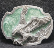XC17136 VINTAGE 1986  BALD EAGLE FLYING  BIRD ANIMAL ARTWORK MENS BELT BUCKLE