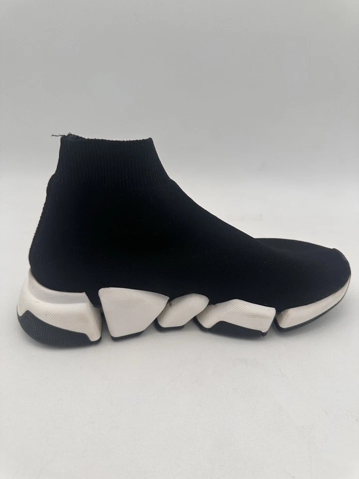 Zapatilla Balenciaga Negra Velocidad Tejida Reciclada Talla US 6 Foto 2 de 4