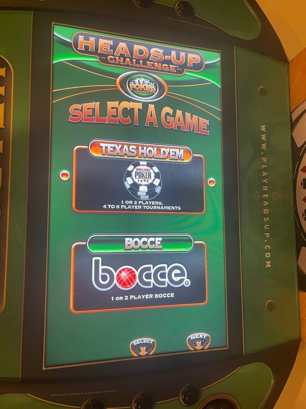 Heads up Texas Holdem Poker Machine/Arcade by Pokertek with 4 Screen