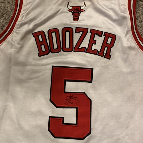 Carlos Boozer NBA SIGNED custom CHICAGO BULLS Basketball JERSEY Autograph - Picture 2 of 4