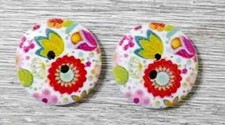 flower round wood sewing buttons 2 holes 3/4 inch red  #10