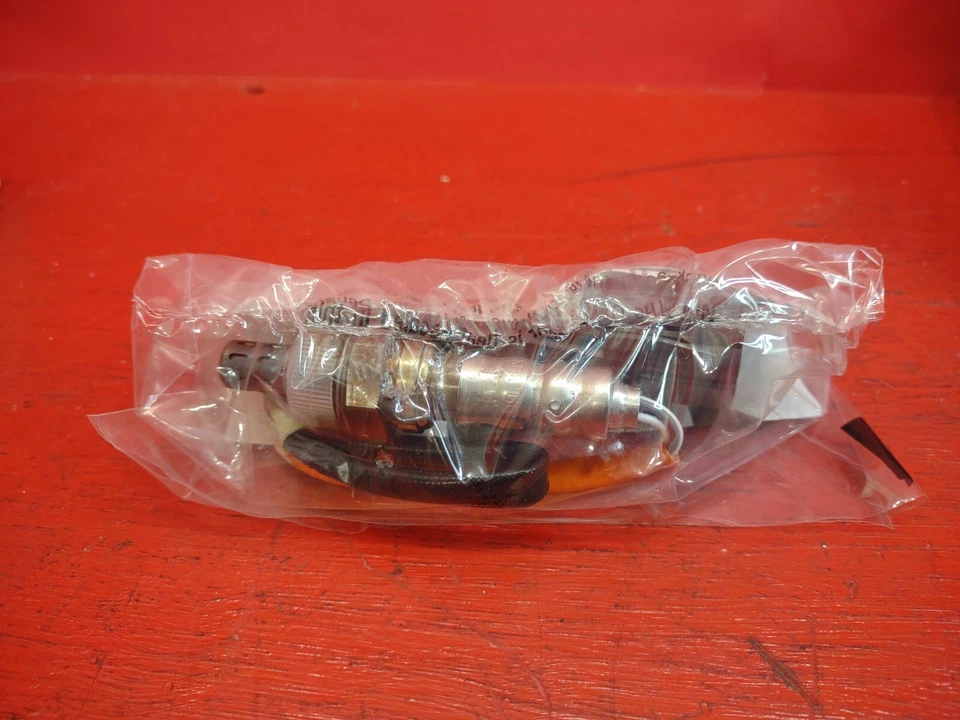 Sensor de oxígeno NGK NTK 24422 para Honda Civic 2001-2005 1,7 L 75-2307 Foto 2 de 4