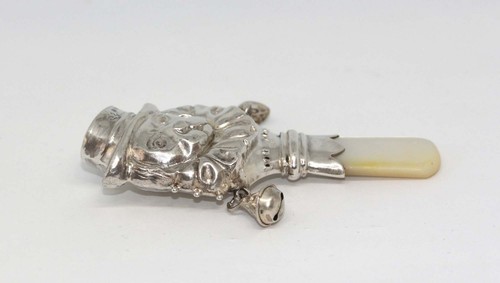Sterling & Mother of Pearl Baby's Rattle Teether Mr Punch's Dog Toby 1925 af - Bild 5 von 18